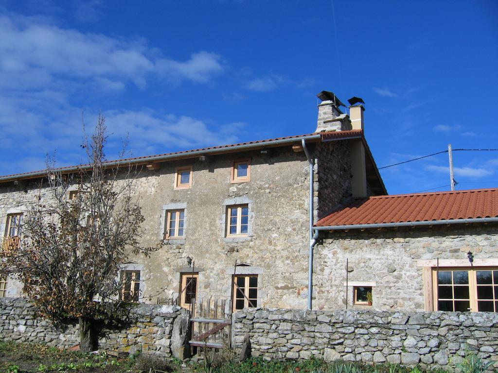 La Ferme Des Genets Bed & Breakfast Medeyrolles Eksteriør bilde