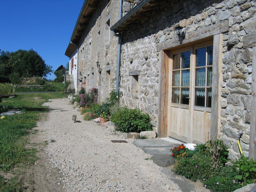 La Ferme Des Genets Bed & Breakfast Medeyrolles Eksteriør bilde